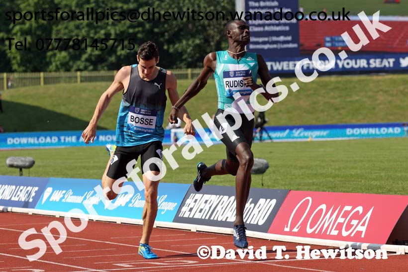 David Rudisha (KEN) holds on to win from Pierre-Ambroise Bosse (FRA) 600 metres, IAAF Diamond League, Birmingham. Photo: David T. Hewitson/Sports for All Pics
